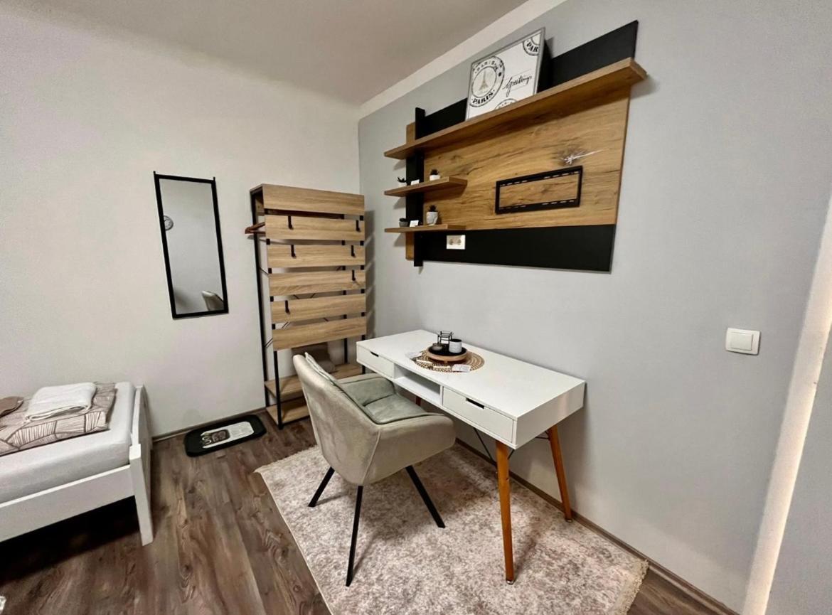 Roomino Apartment Виена Екстериор снимка