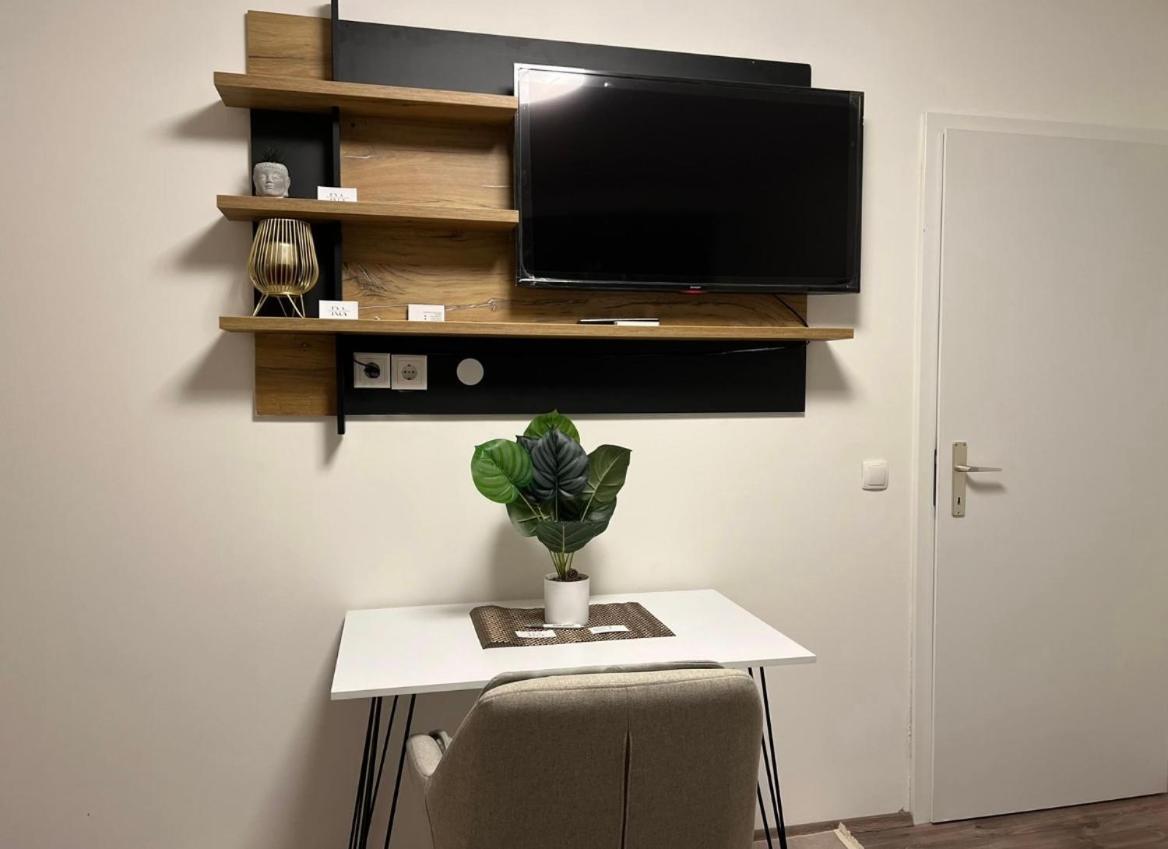 Roomino Apartment Виена Екстериор снимка
